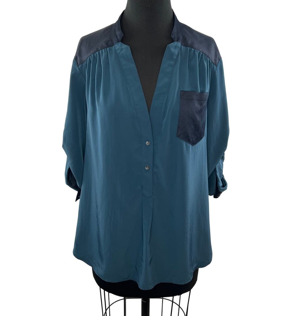 ZOA NEW YORK Blue Teal Gray Equipment Blouse Pocket Front Size XS Anthropologie